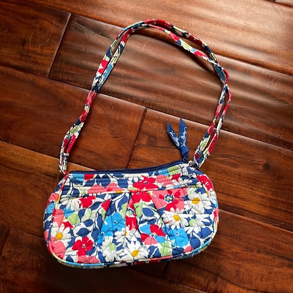 Vera Bradley small bag - Picture 1 of 1